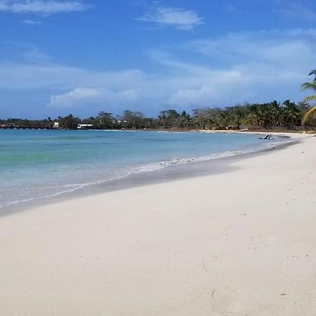 Pic-Nic Beach Corn Island Hotel Eksteriør billede