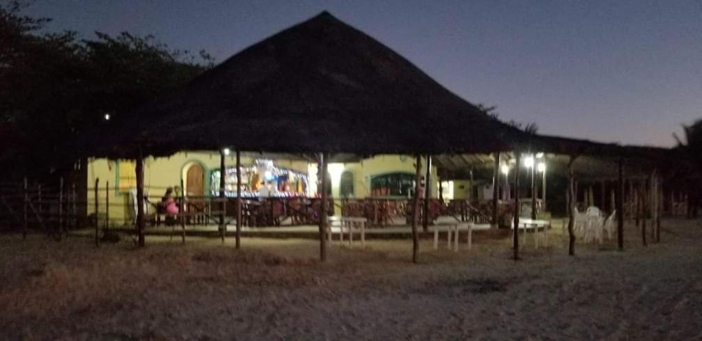 Pic-Nic Beach Corn Island Hotel Eksteriør billede